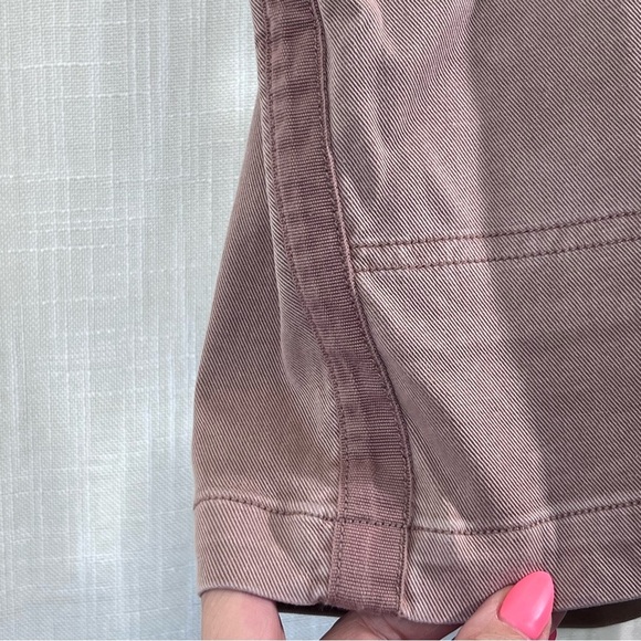 Spanx NWT Stretch Twill Shorts 6” Mauve Size XS - Picture 7 of 16